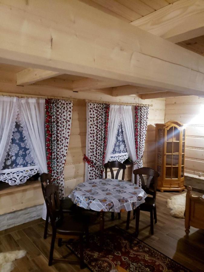 U Huraja Ґронь Екстер'єр фото