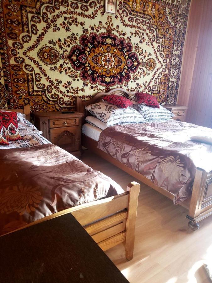 U Huraja Ґронь Екстер'єр фото